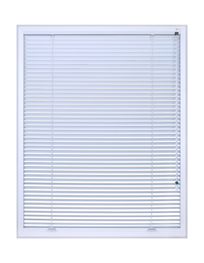 Latende jalouzie in frame gesloten